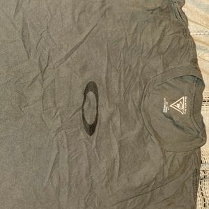 Oakley shirt
